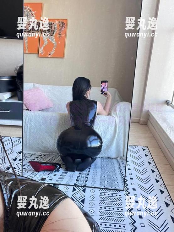 微密圈 - 120斤的小王同学的裤里丝搭配美图，谁不想来一睹风采