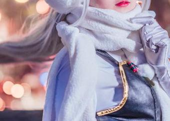 Akisoso秋楚楚带来的最新写真，长腿成了主角，谁还在意别的？