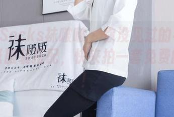 BoBoSocks袜啵啵 – 你没见过的小甜豆，圣诞服装搭配，快来拍一套免费的图册！