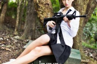 GIRLT果团网 – 高清、黑白、周晓唯，哦，这个组合我似乎在哪儿见过，不过不太确切。