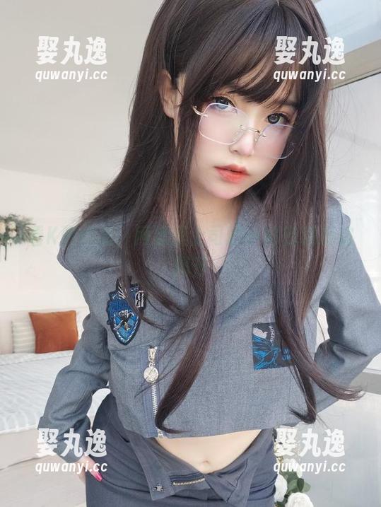 看K酱作品，网盘里上司的小秘密逐渐被揭开