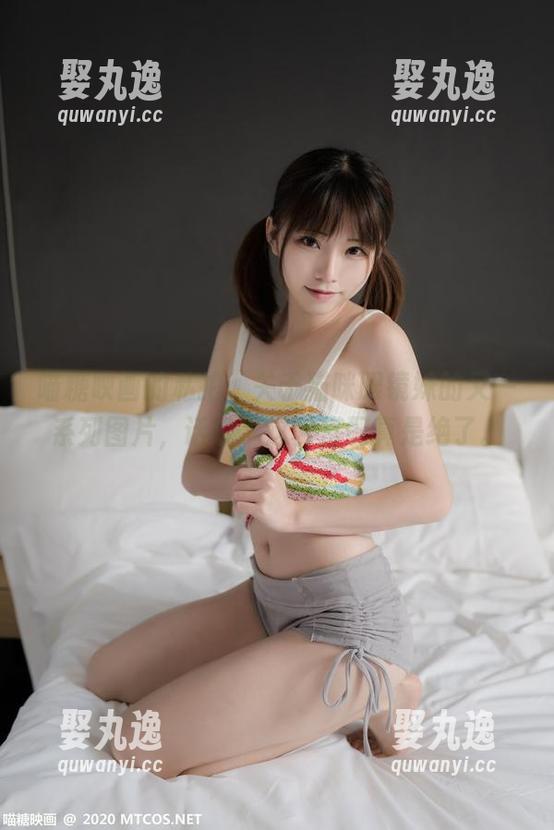 喵糖映画的私拍，关于猫咪眼镜妹的又一系列图片，话说，这种搭配真是绝了。