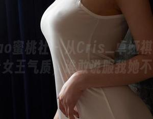 MiiTao蜜桃社 – 从Cris_卓娅祺的写真中看女王气质，谁敢说服我她不牛？