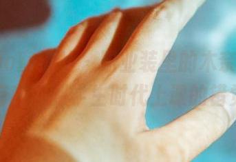 MiiTao蜜桃社 – 职业装里的木奈奈，美图有种回到学生时代上课的错觉！