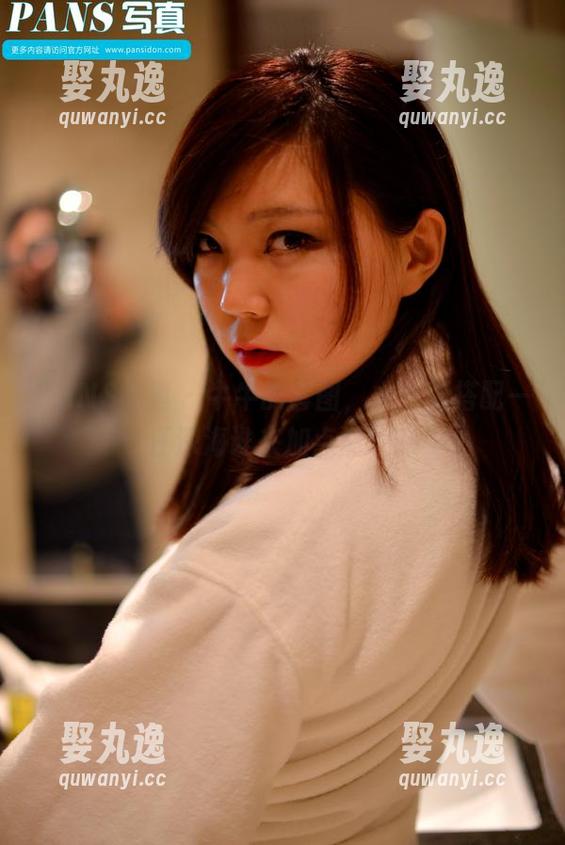 PANS写真 - 牛牛的套图，水手服搭配一汪深海谁来加点潮汐？