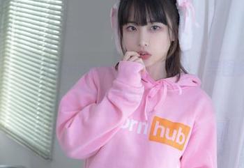 Uhye(이유혜)的DeepmoreOffice，美图免费拿，你来吗？
