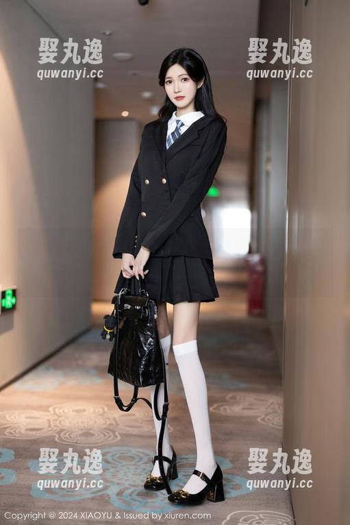 XIAOYU语画界 - 从严肃归零！77qiqi的泳装全套，下载适量！