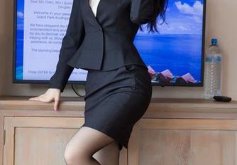 XIAOYU语画界 – 一见倾心，全套姐姐——被甜心菜圈住的心