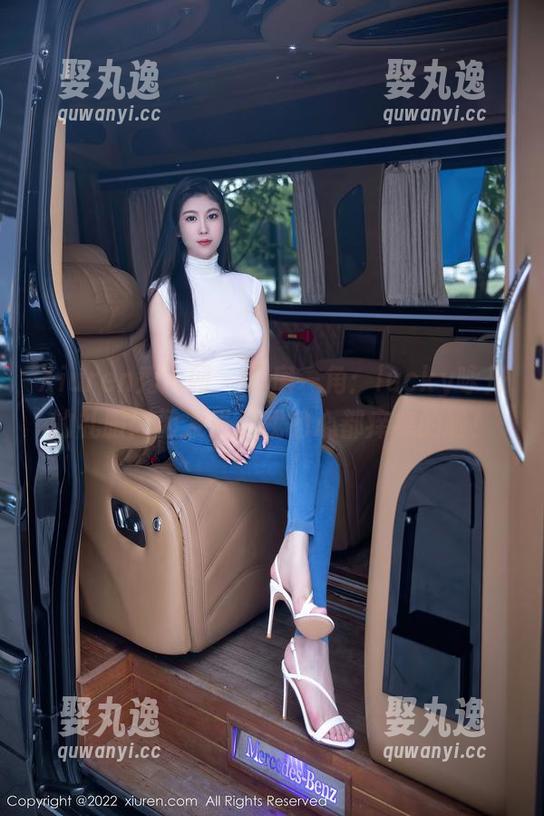 Xiuren秀人网 - 私房一角：lucky咏丹的礼服闪闪发光，我的心都痒痒的啦！