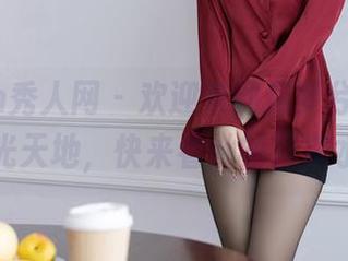 Xiuren秀人网 – 欢迎来到何梦兮Stacy的无圣光天地，快来看她的死库水秀吧！