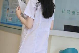 Xiuren秀人网 – 最近看容容容Alice的最新大片，果然是那种气质姐姐来着，真是眼前一亮啊！