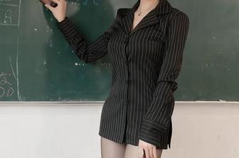 Xiuren秀人网 – 女神林文文的美腿，套图分享里的那点眩晕…