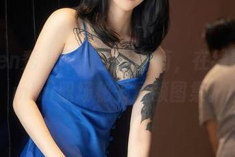 Xiuren秀人网 – 工作与萌，在线糯美子mini职场秘书童颜图集。