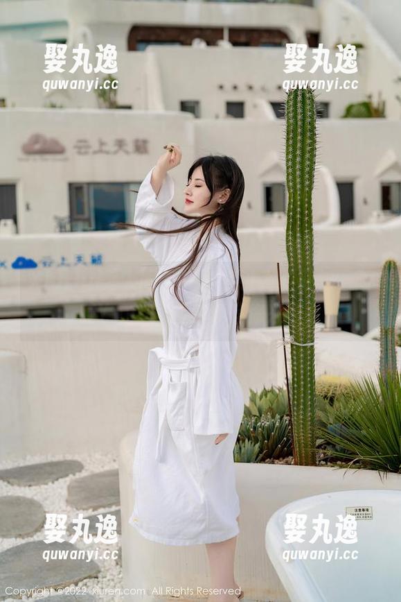 Xiuren秀人网 - 一套装引发的联想，雨瞳Yoyo写真合集等你来撩。