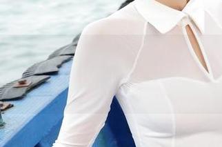 aiss – 这种美足就是一种召唤，欣杨的写真让图库炸开了锅。