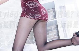 beautyleg – 觉得毛衣很普通？试试Lynn的高清图库，忽然觉得生活都是毛衣编织的。