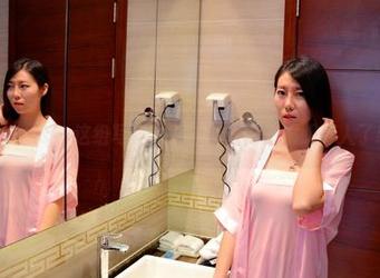 pans – 这组写真，微妮可爱得我都想打人了!