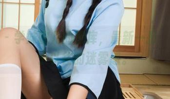 丽柜 – 学妹敏儿的图库，最新一批，不同于以往的迷雾感。