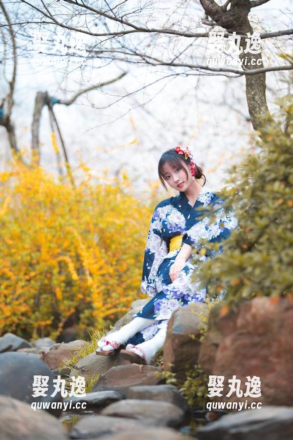 体操服在线合集，冬马路纱被围观得像个明星，谁不想站成焦点呢？