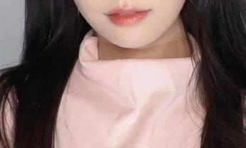 图集更新：千反田鹿子和那件英梨梨皮衣，看得我脑补出无数场景。