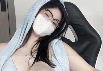 微密圈 – 注意！这可是可爱的肉巴的网袜原图，分享的同时也给我点灵感，不然我也想买一双回家试试！