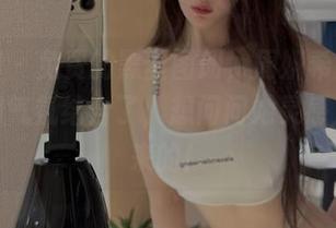 微密圈 – 免费的黑丝图册，周妍希太会把琴键和气氛结合了，想问问她灵感从哪儿来的！