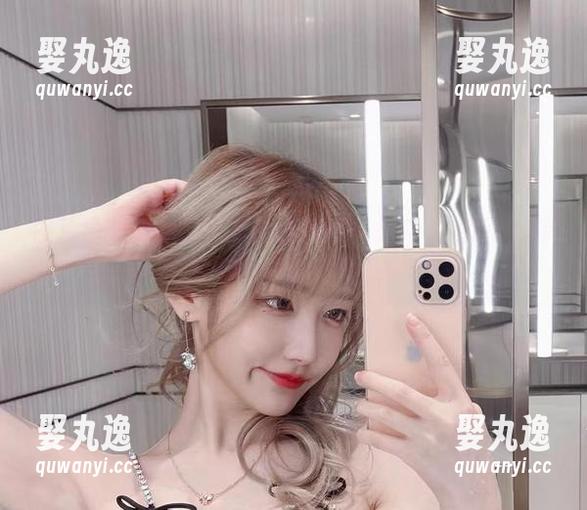 照片导航：找到那张金发芭比—是啾小妍Deer带来的可爱误解！
