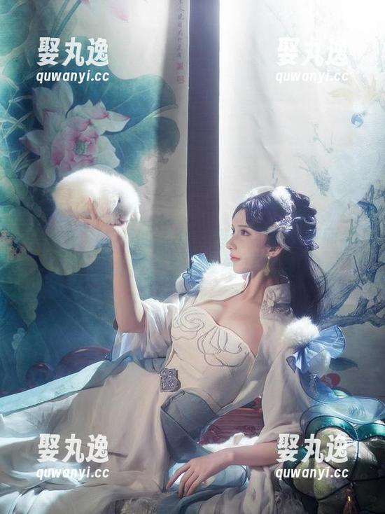 在下萝莉控ii的原图悄悄透露了魔王面纱下的黑贞野兽，分享给你逗趣感！