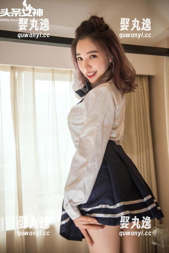 头条女神 - 周治宇校园回忆录：校服图包里的情节怎么看也不正常。