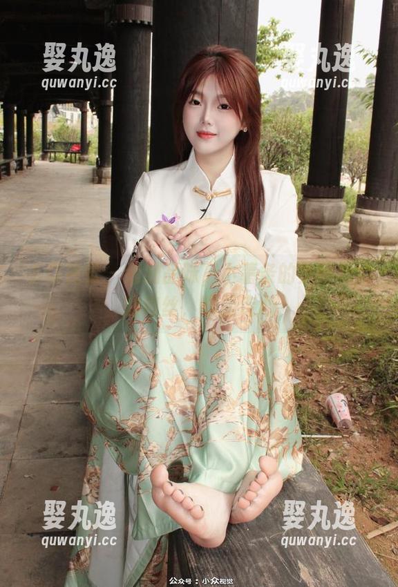 小众视觉 - 细细品味，小薯条的美图和她的肉丝，略显走心