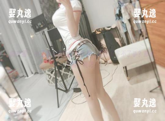 微密圈 - 小玉吃果冻的浴室作品，可能你下不了手？那就干脆下载吧！