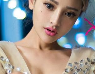 尤果网 – 晨曦的短裙，这种好图就是命，小心下载后沉迷