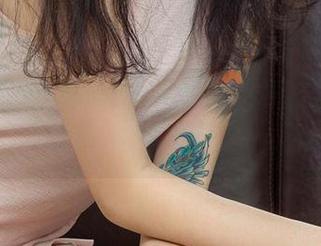 尤果网爱尤物 – 在水中自由自在，陈幼伊的死库水图集分享闪耀着年轻的气息！