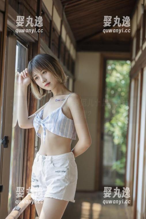 念雪ww的美图，秘书范儿十足，谁还忍得住不下载？