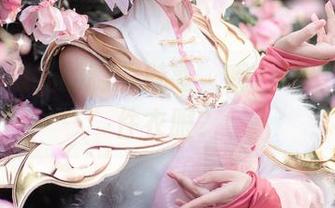 分享戚顾儿的制服魅惑，哦？难道只是一件衣服？