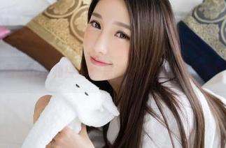 推女神 – 雪Baby和镂空：是谁在耍我们这些观众的眼睛？