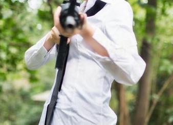果团网 – 御姐其实也可以很亲切，龚玥菲的写真原图在撩人和真实间游走