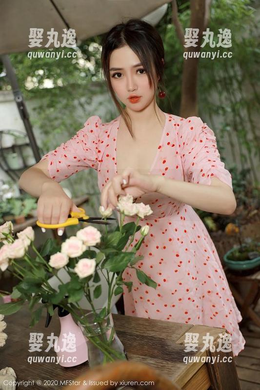 模范学院 - 资源闪亮登场，顾乔楠的白色图包，难道是隐藏的柔情吗？