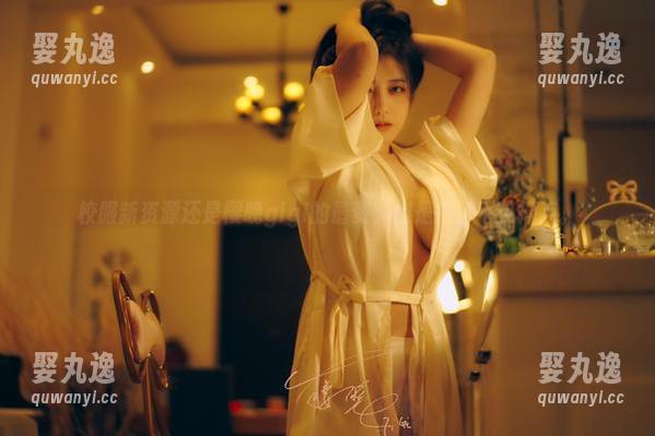 校服新资源还是樱晚gigi的最赞，倒是挑了不少槽点。