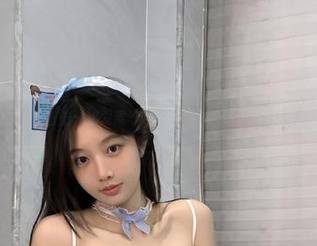 微密圈 – 图集直击：火龙果羊穿上黑连体吊带，你敢说不动心吗？