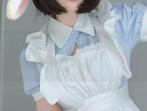 白银81的写真：纯白腻人精灵，连冰块都自愧不如！