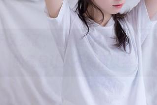 祖木子又来了，最新照片曝光，青春少女的气息让人不知所以然。