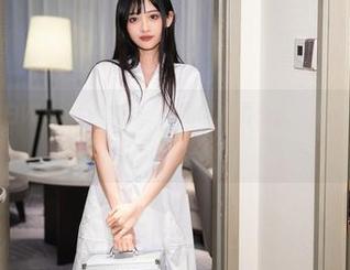 秀人网 – 纯白Wendy智秀，原图像冰雪女王，在套图里又变身了俏皮小猫。