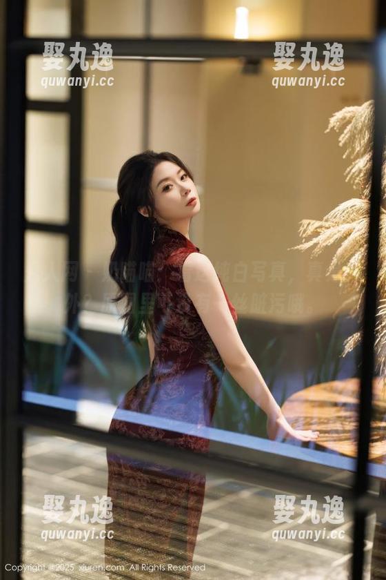 秀人网 - 奶喵喵：看这纯白写真，真是意外？原图里可没有一丝脏污哦。