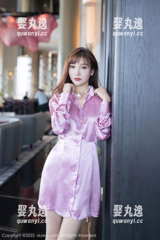 秀人网 - 图片：小乔babyb的教室，毫无规矩的课堂，资源先行！