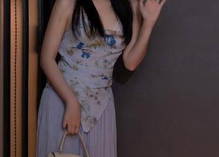 秀人网 – 每一幅都是诱惑！学妹徐莉芝Botty的精彩合集