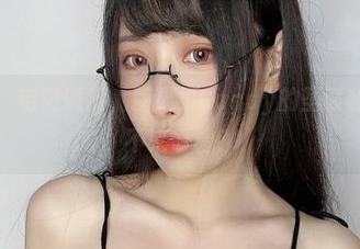 图库在此，电量满满，糖果果Candy的圣诞秘笈，你敢不来看看？