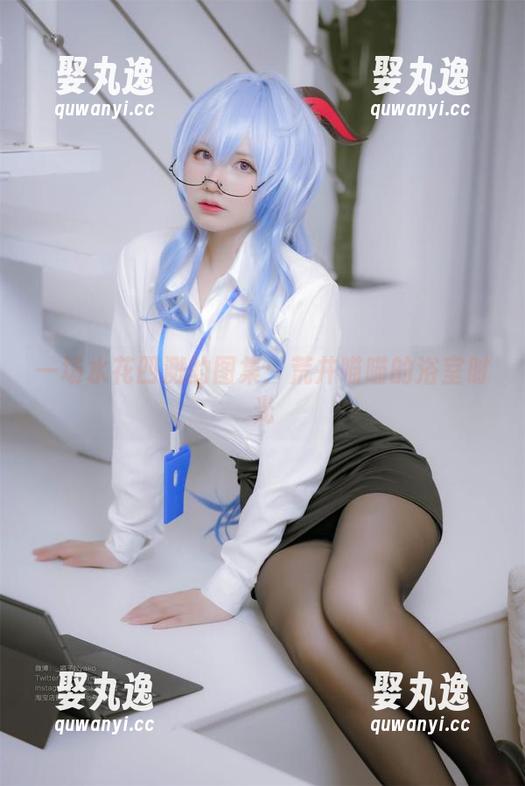 一场水花四溅的图集：荒井喵喵的浴室时光