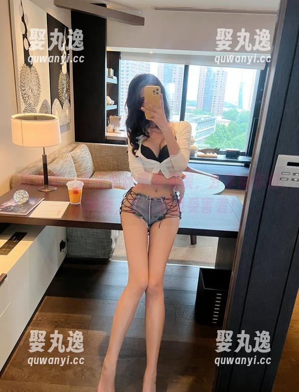 微密圈 - 葛征黑丝图集来袭，分享给你们，这种美，我们都是受害者！