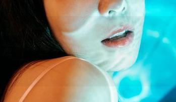 蜜桃社 – 一组Suki兔女郎的私拍，图片上散发着一股不知名的：哦，我想多看一眼的气息。
